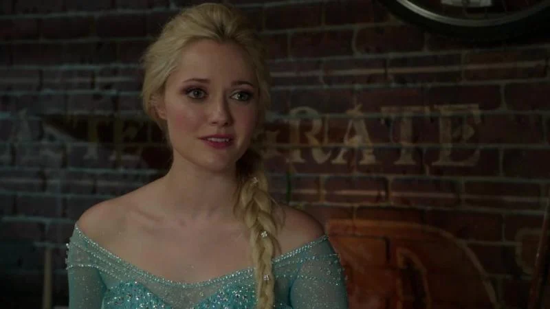 Кадры из сериала Однажды в Сказке (2011)